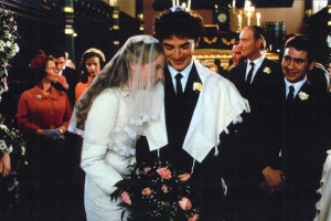 剧情电影《她比烟花寂寞》解说文案-片源下载-电影解说文案网