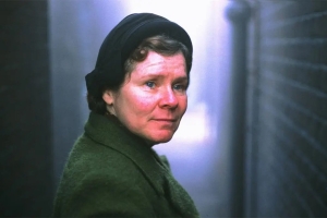 犯罪电影《维拉·德雷克》解说文案-片源下载-电影解说文案网