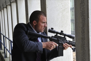 动作电影《入侵华尔街》解说文案-片源下载-电影解说文案网