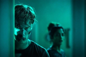 恐怖电影《等待指示》解说文案-片源下载-电影解说文案网