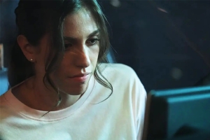 惊悚电影《杀手继母》解说文案-片源下载-电影解说文案网